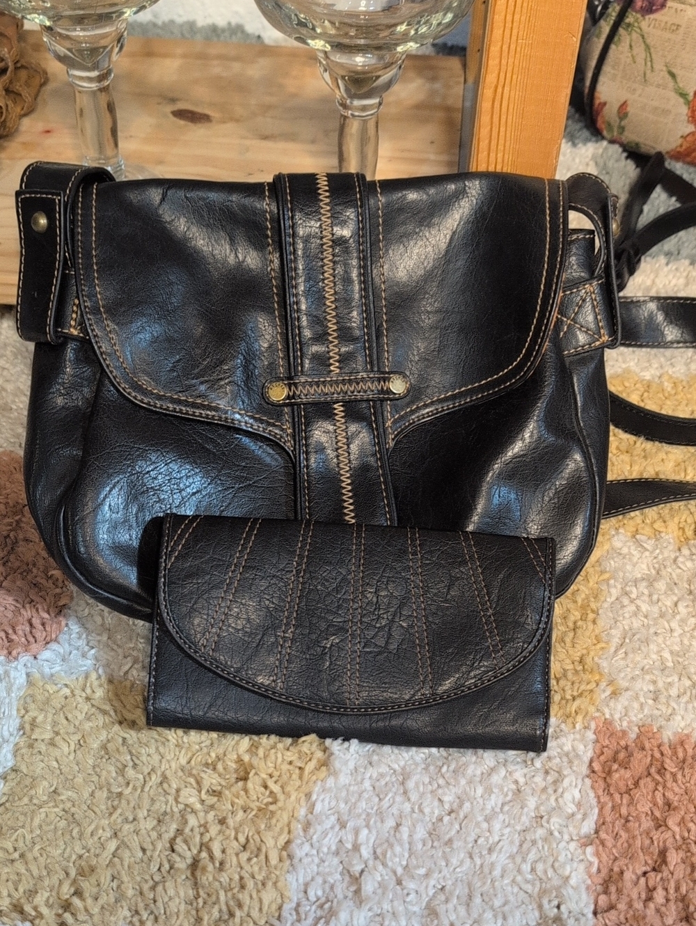 Vintage Axcess By Liz Claiborne Matching Leather Bag and Wallet Set